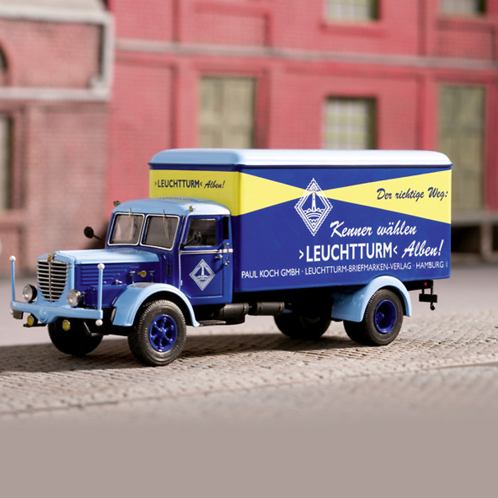 Historic LIGHTHOUSE Delivery Van, 'Büssing' model, 1 : 43