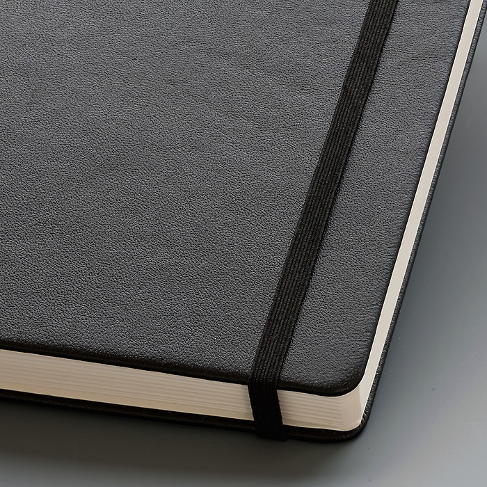 Genuine leather Notebook Medium (A5), Hardcover, 249 numbered pages